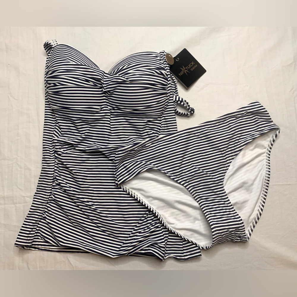 NWT NipTuck Tankini Swim Set Size 6